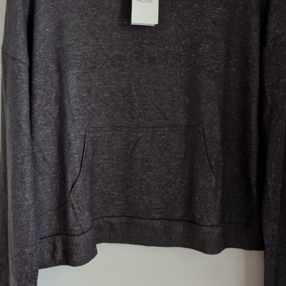 🆕 Pink Rose Sweater Charcoal Gray Cowl Neck XL Thumb Holes Long Sleeves - Picture 6 of 15